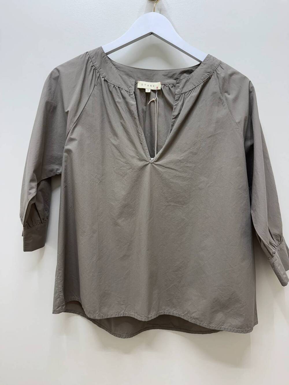 NEW STARKX women's del v neck top in olive